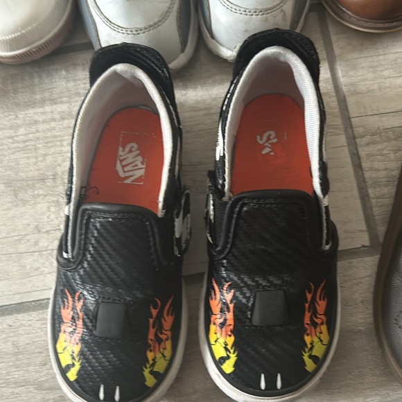 Shoes size 8 and 8 1/2 - Picture 9 of 13